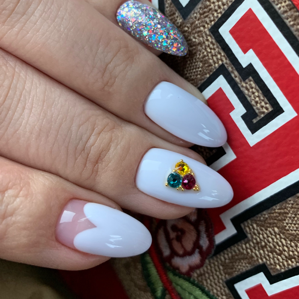 Студия ногтевого дизайна Елены Тарасян