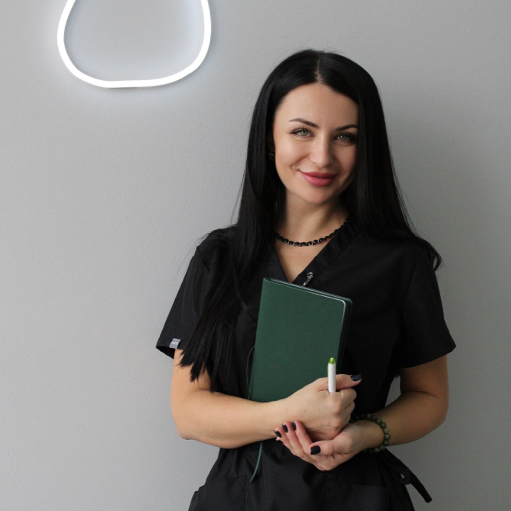 Наталья Хлюстова