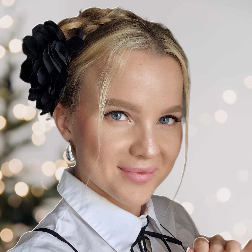 Второва Юлия