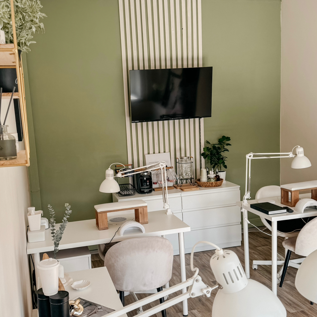 Маникюр TA STUDIO