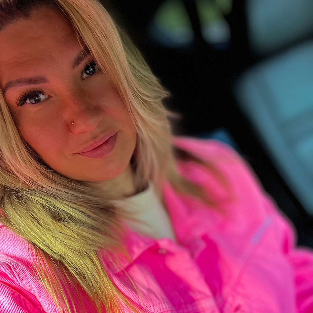 Алёна Антонова