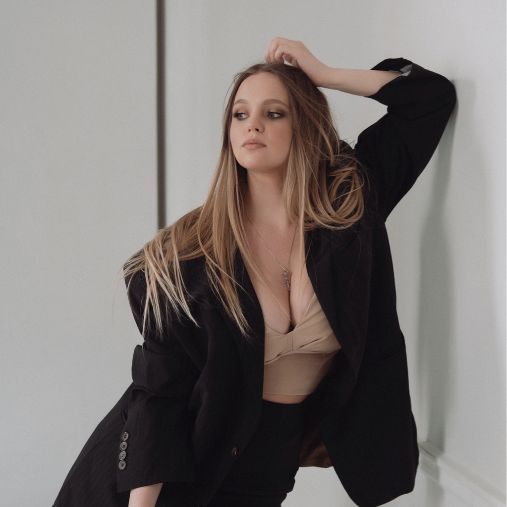 Анна Плотникова, студия «LookLike»