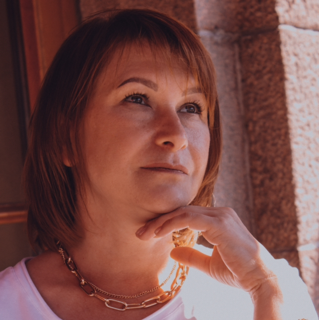 Маникюр педикюр